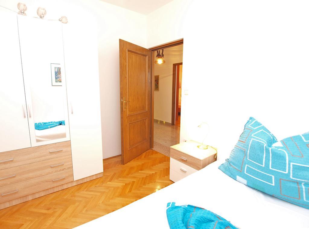 Apartment Mato 1424 Pula Exterior photo